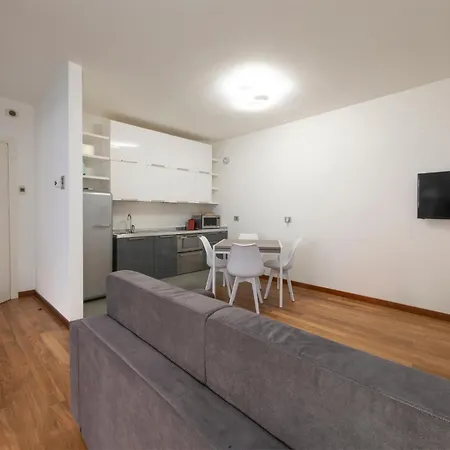 Appartement Luxury - Muratori 9 *