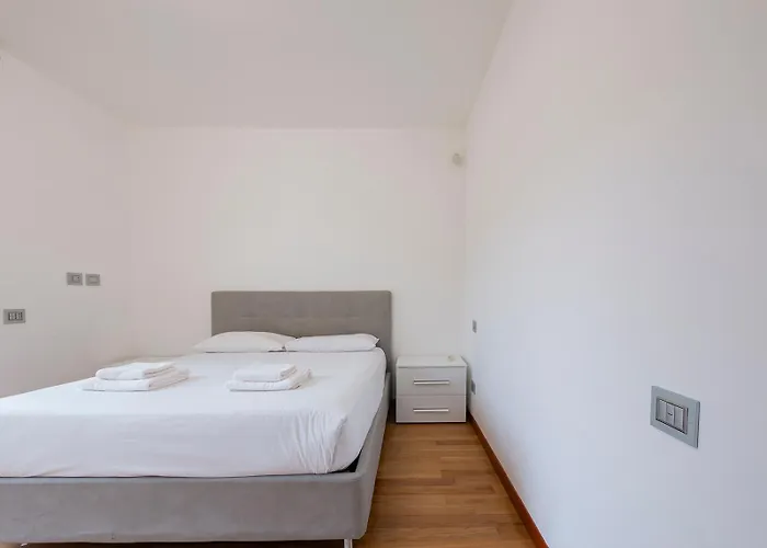 Luxury - Muratori 9 * Mailand